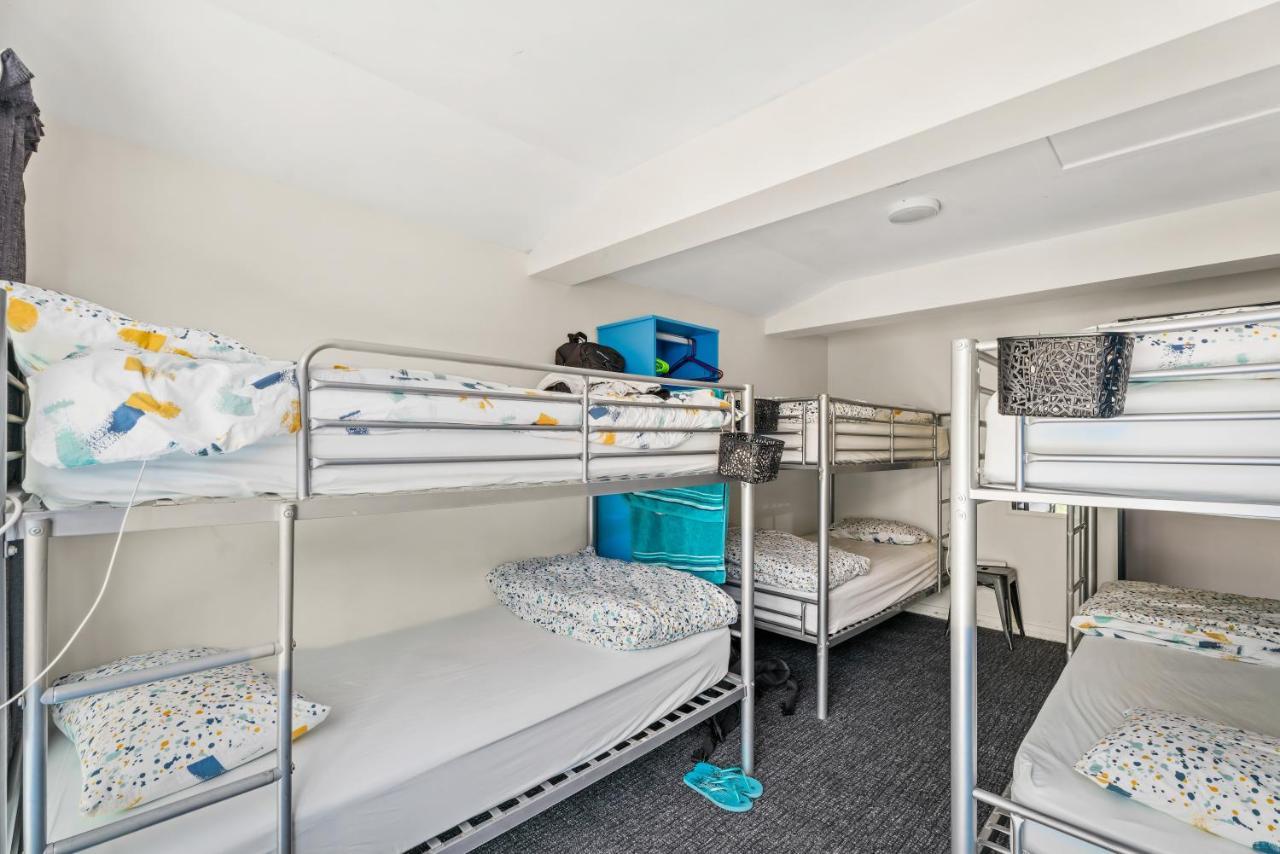 Mountain View Backpackers Hostel Wanaka Exterior photo